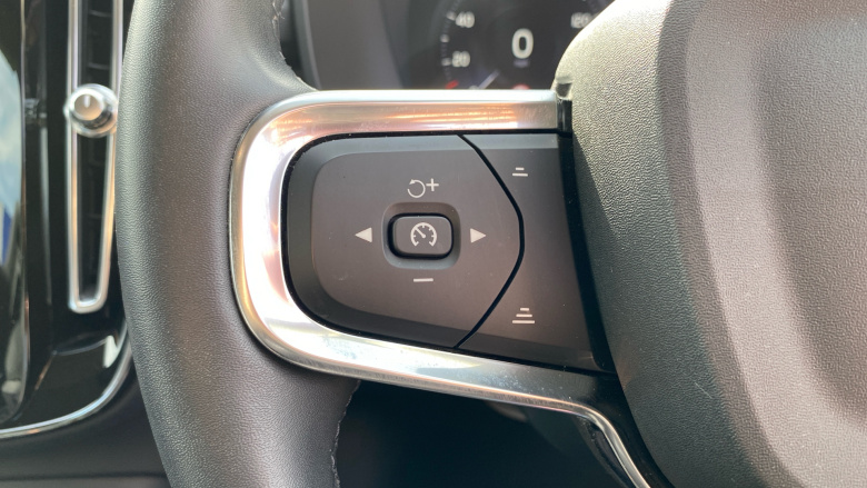 Volvo Xc40 1.5 T5 Recharge PHEV Inscription 5dr Auto Estate